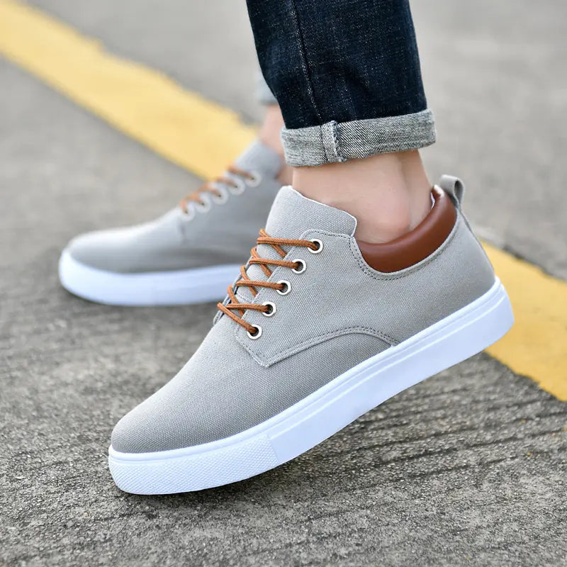 2023 Men's Casual Fashionable Canvas Sneakers