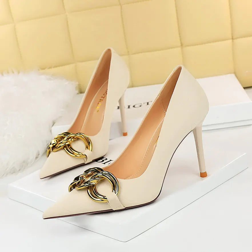 Big Metal Buckle Pointed Toe Flat Shoes